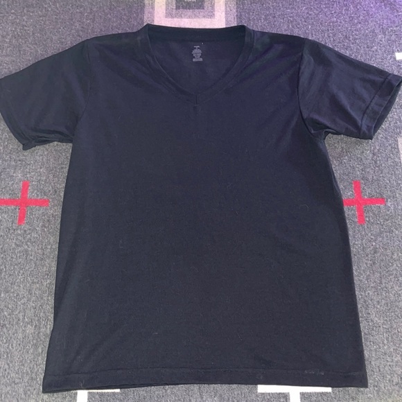 imagine Other - Plain black V Neck